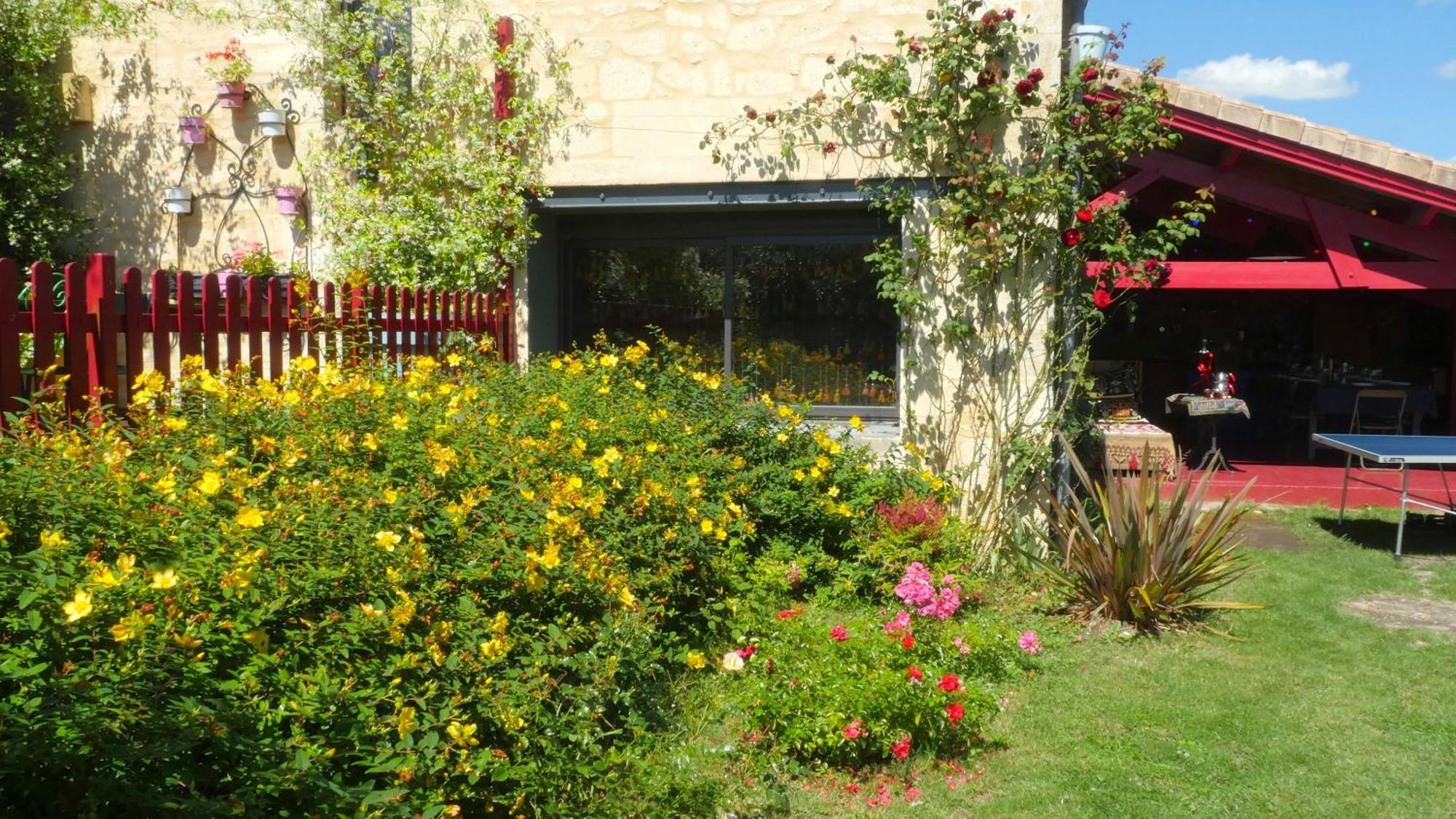 Les Jardins D'Ispahan Prignac-et-Marcamps Εξωτερικό φωτογραφία